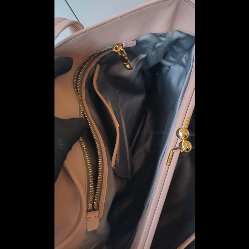 MIUMIU 雙帶粉膚皮大托特包-25