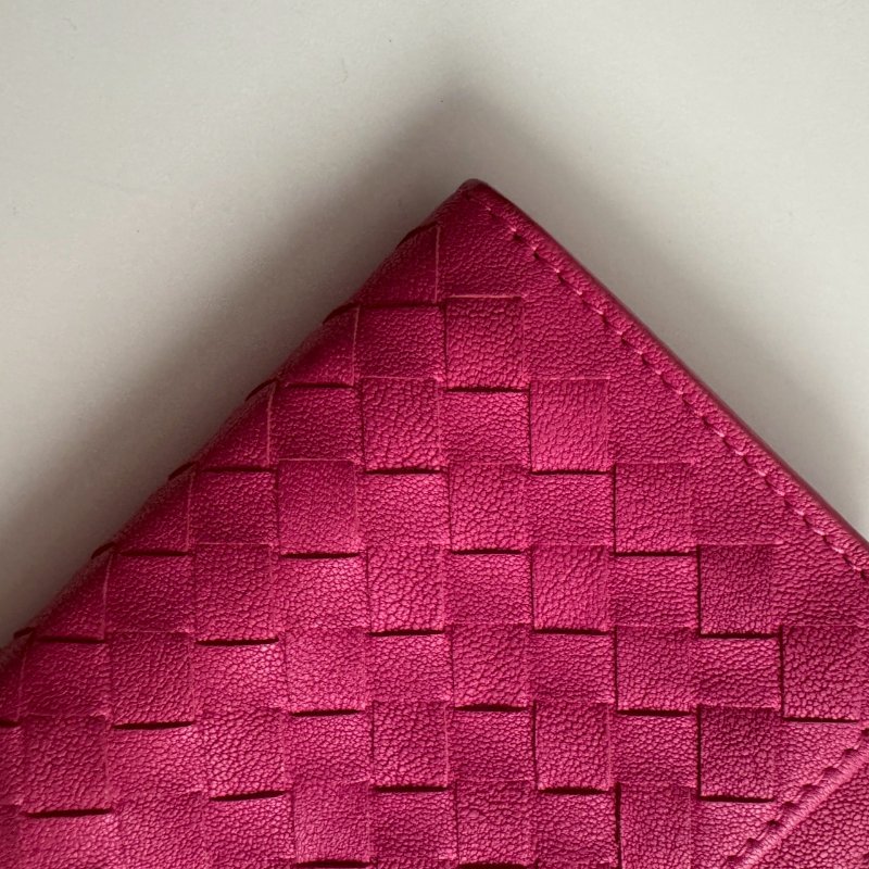 🎉近九成新 經典桃紅色編織牛皮釦式長夾-14