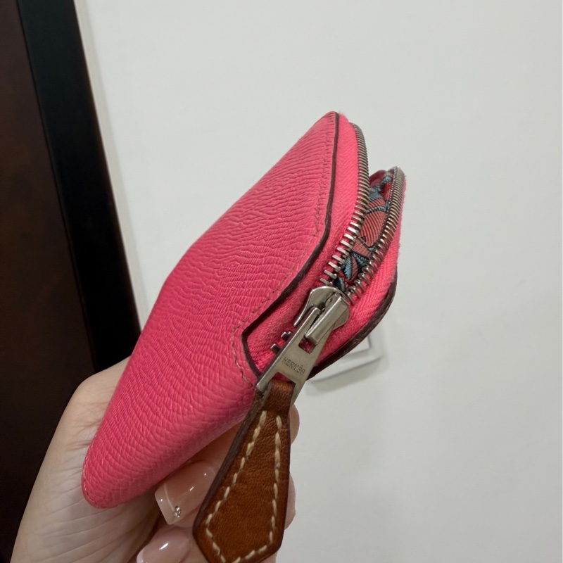 HERMES 愛馬仕 杜鵑粉色 rose azalee Epsom牛皮 拉鍊 Silk In 絲巾 零錢包 短夾-4
