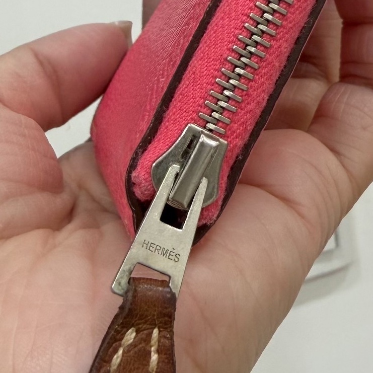 HERMES 愛馬仕 杜鵑粉色 rose azalee Epsom牛皮 拉鍊 Silk In 絲巾 零錢包 短夾-12