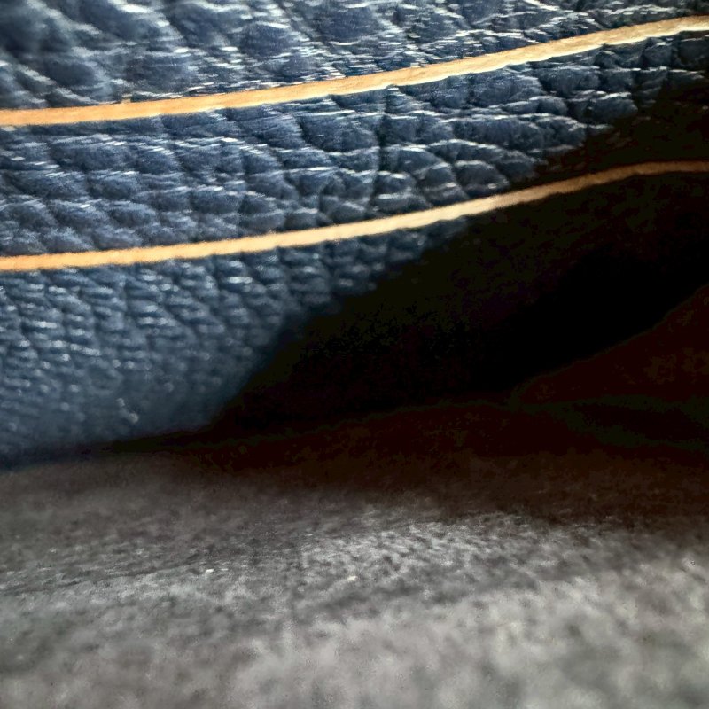 🌟送男生禮物 Fendi 深藍色皮革拉鍊長夾-10