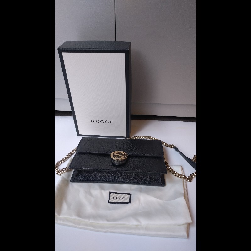 Gucci 金鍊黑皮革GG 釦斜背小包WOC-5