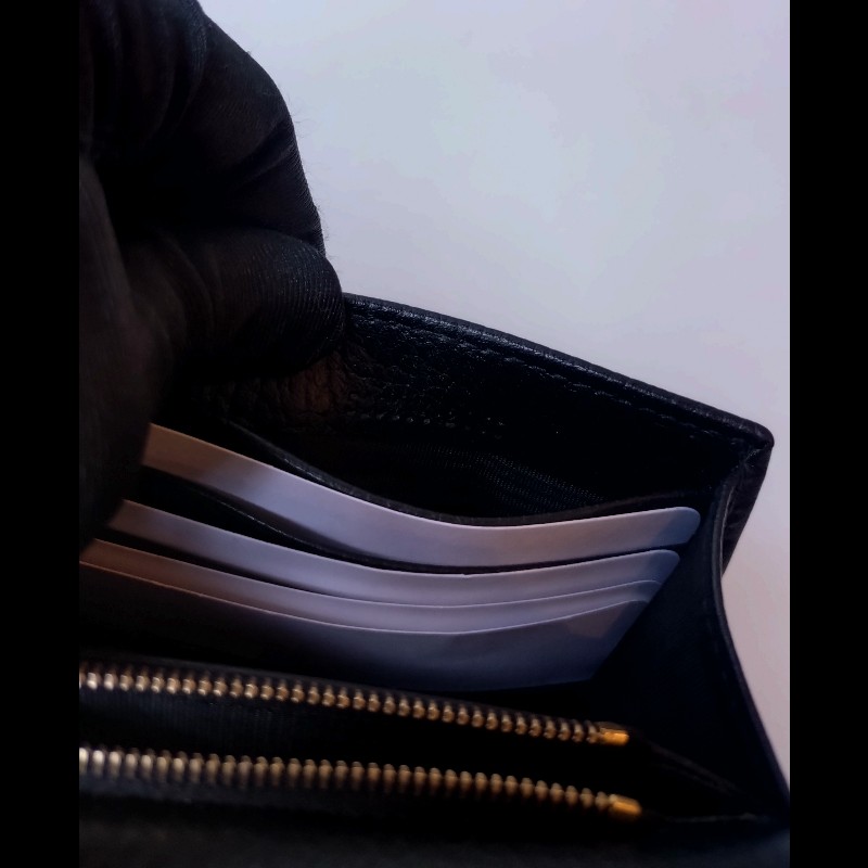 Gucci 金鍊黑皮革GG 釦斜背小包WOC-20