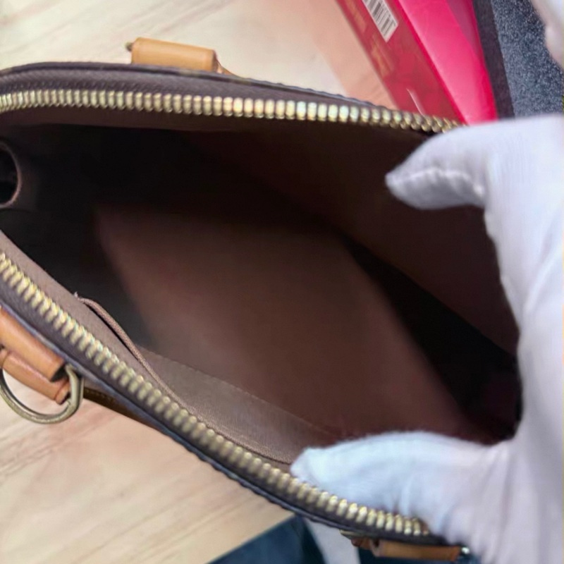 【97新 ✨ 全網最低價！】Louis Vuitton Alma BB 貝殼包 小號-9