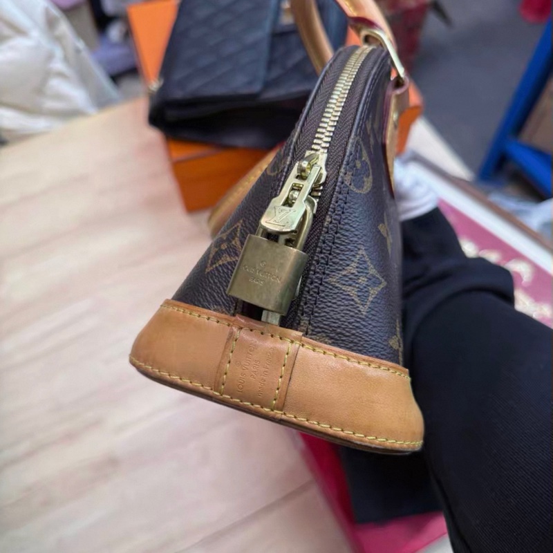 【97新 ✨ 全網最低價！】Louis Vuitton Alma BB 貝殼包 小號-10