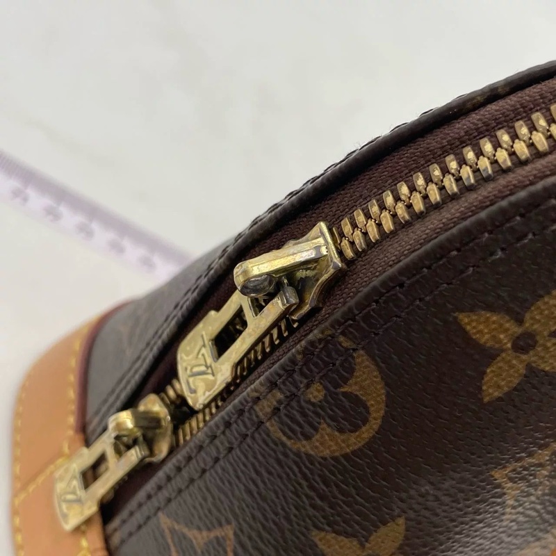 【97新 ✨ 全網最低價！】Louis Vuitton Alma BB 貝殼包 小號-23