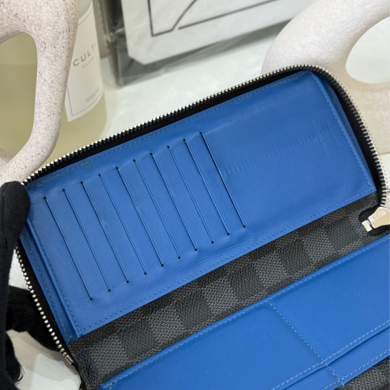 （稀有釋出）LV Zippy 黑灰格直立拉鍊長夾 🟦內裏限量藍色-6