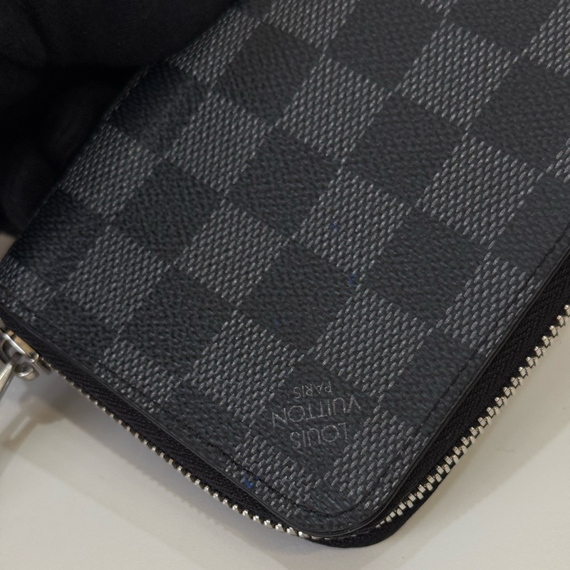 （稀有釋出）LV Zippy 黑灰格直立拉鍊長夾 🟦內裏限量藍色-11
