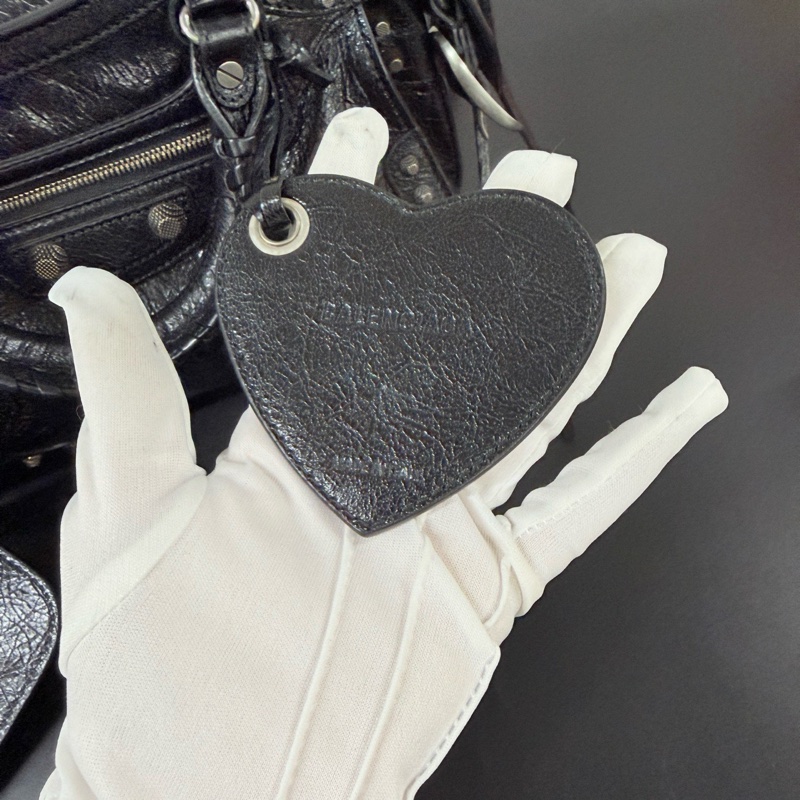 ✨ BALENCIAG NEO CAGOLE XS 爵士黑  熱門爆款Cagole 包來啦✨ 爆炸好裝尺寸🤍愛心鏡子🤍小卡包👌-5