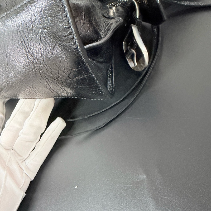 ✨ BALENCIAG NEO CAGOLE XS 爵士黑  熱門爆款Cagole 包來啦✨ 爆炸好裝尺寸🤍愛心鏡子🤍小卡包👌-16