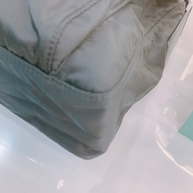 MS0553 Prada 普拉達 復刻版 降落傘布 尼龍布 跣水 郵差包 小掛件 黑色 銀扣 Re-Nylon Padded Bag Small Black x PHW-6