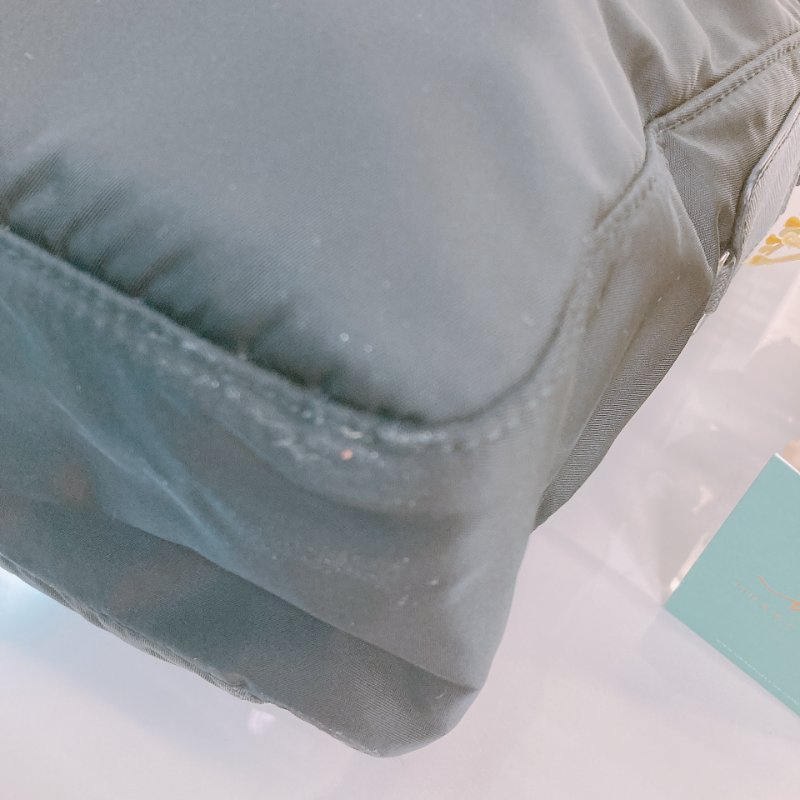 MS0553 Prada 普拉達 復刻版 降落傘布 尼龍布 跣水 郵差包 小掛件 黑色 銀扣 Re-Nylon Padded Bag Small Black x PHW-8