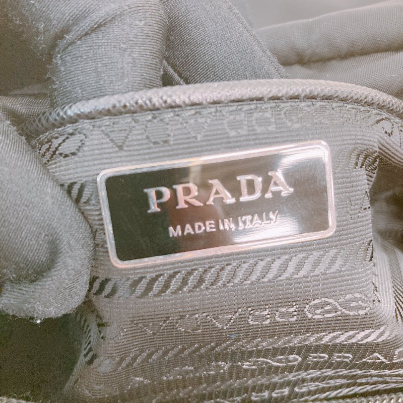 MS0553 Prada 普拉達 復刻版 降落傘布 尼龍布 跣水 郵差包 小掛件 黑色 銀扣 Re-Nylon Padded Bag Small Black x PHW-13
