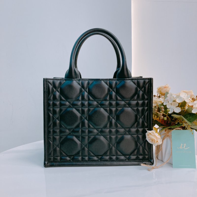 MS0546 Christian Dior 迪奧 托特包 大藤格紋 小號 牛皮 黑色 淡金扣 Book Tote Macrocannage Small Calfskin Black x LGHW-1