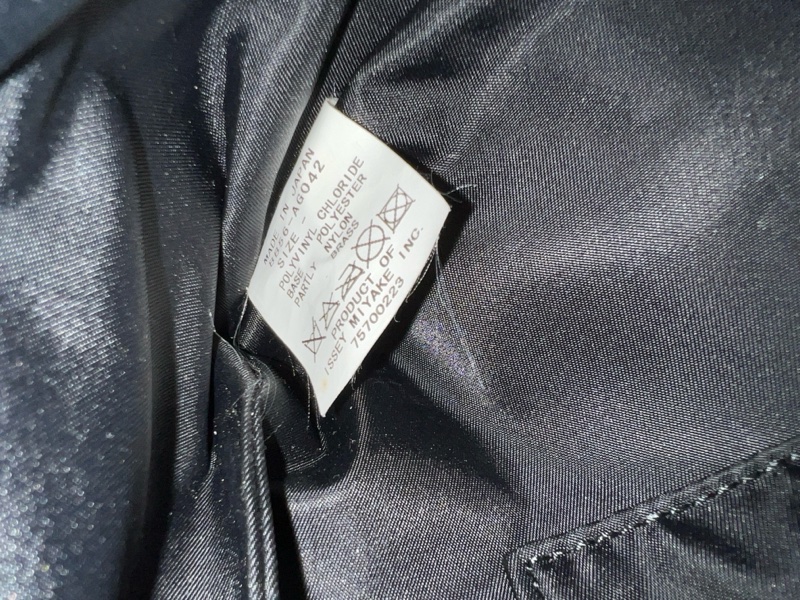 三宅一生 BAO BAO  8x5 亮面斜背包-14