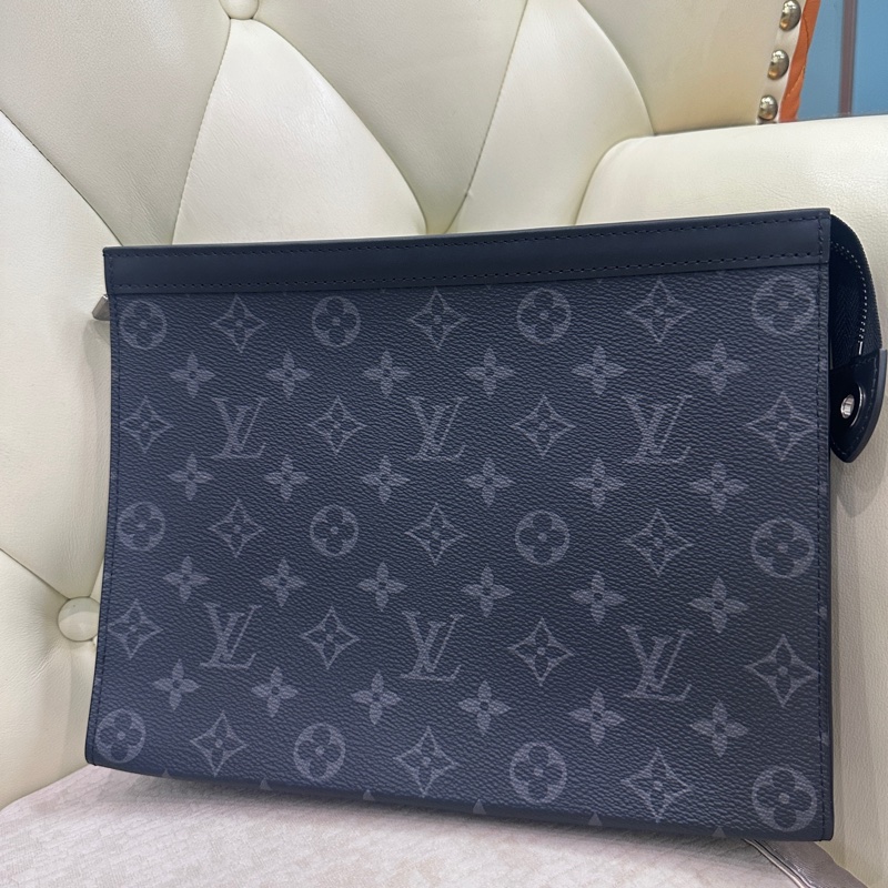 LV 黑武士老花手拿包 尺寸約27*21*3cm-6