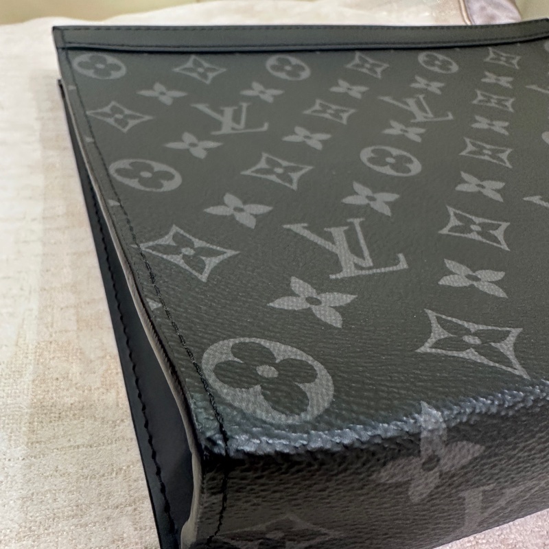 LV 黑武士老花手拿包 尺寸約27*21*3cm-13