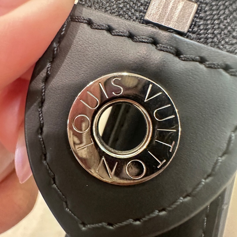 LV 黑武士老花手拿包 尺寸約27*21*3cm-14