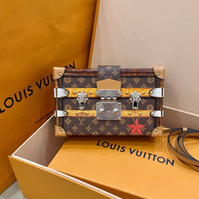 LV 限量秀款 盒子包 尺寸約20*12.5*5cm-0