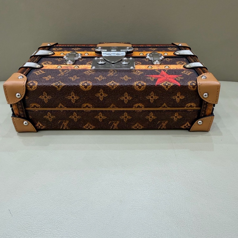 LV 限量秀款 盒子包 尺寸約20*12.5*5cm-11
