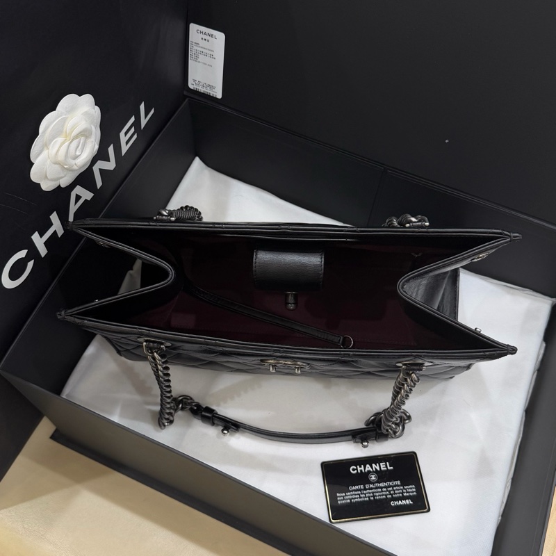 Chanel 黑銀油蠟皮孟買手柄單肩包 23開有卡 尺寸約31*21cm-5