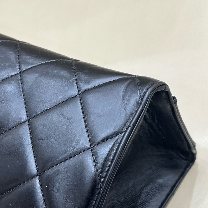 Chanel 黑銀油蠟皮孟買手柄單肩包 23開有卡 尺寸約31*21cm-17