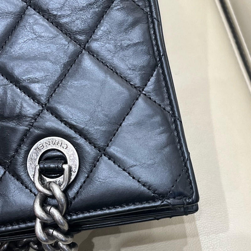 Chanel 黑銀油蠟皮孟買手柄單肩包 23開有卡 尺寸約31*21cm-18