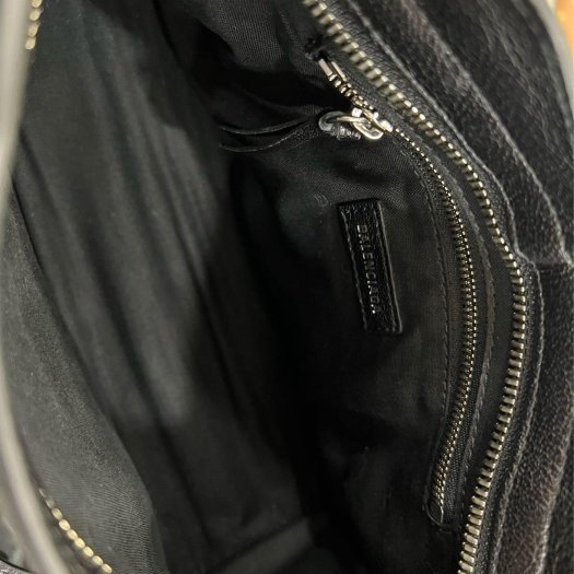 東區正精品㊣BALENCIAGA Mini City 390160 黑色山羊皮銀框小銀釦斜背包手提包機車包 RA1855-3