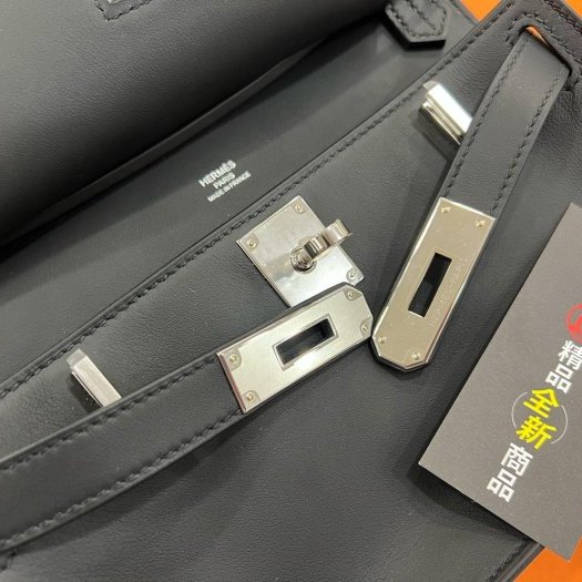 東區正精品㊣ HERMES Mini Jypsiere 全新新版吉普賽 20cm 黑色銀釦釦式翻蓋方型迷你斜背包 K刻 RZ6210-1
