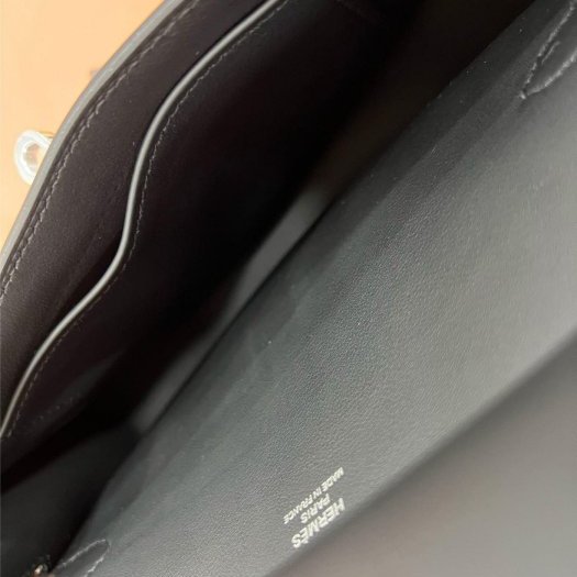 東區正精品㊣ HERMES Mini Jypsiere 全新新版吉普賽 20cm 黑色銀釦釦式翻蓋方型迷你斜背包 K刻 RZ6210-3