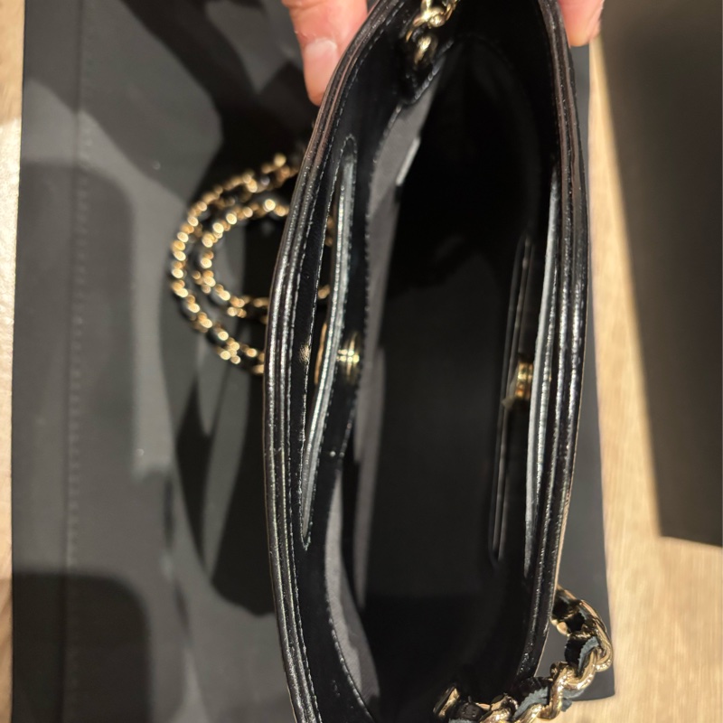 CHANEL 香奈兒 31Bag Nano黑色油蠟皮-8