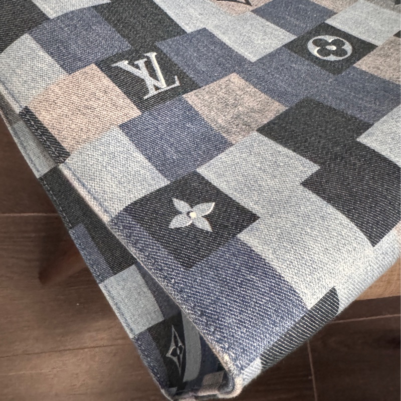 極新少用熱賣LV經典牛仔丹寧皮革拼布拼接On the go 雙面托特包-13