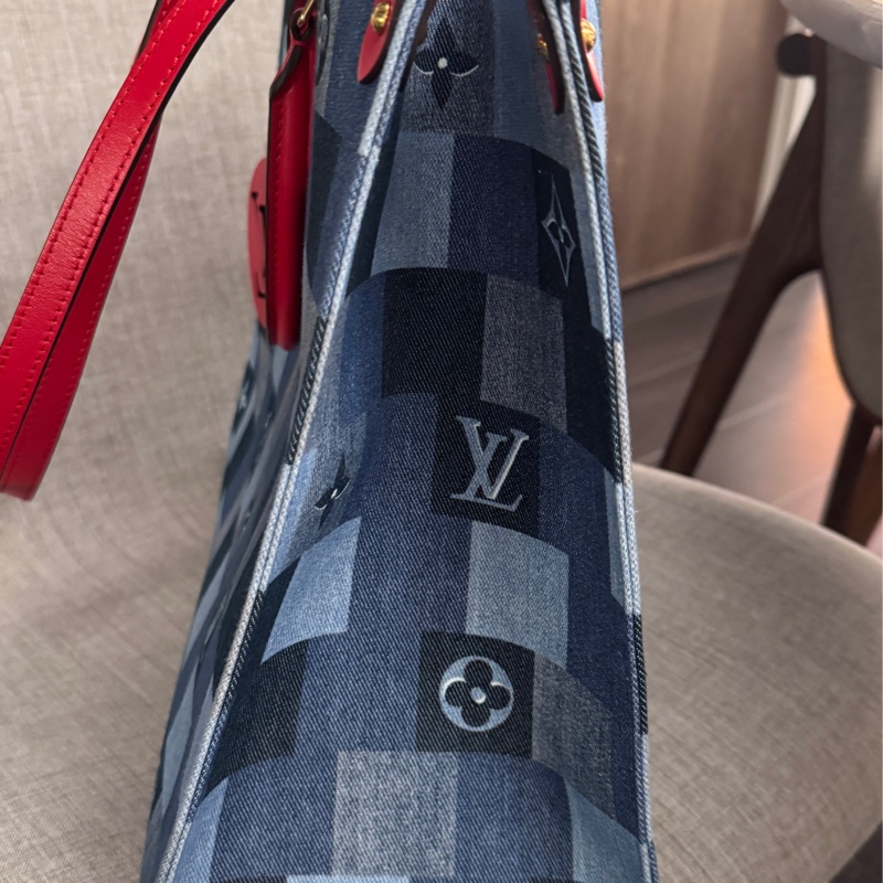 極新少用熱賣LV經典牛仔丹寧皮革拼布拼接On the go 雙面托特包-17