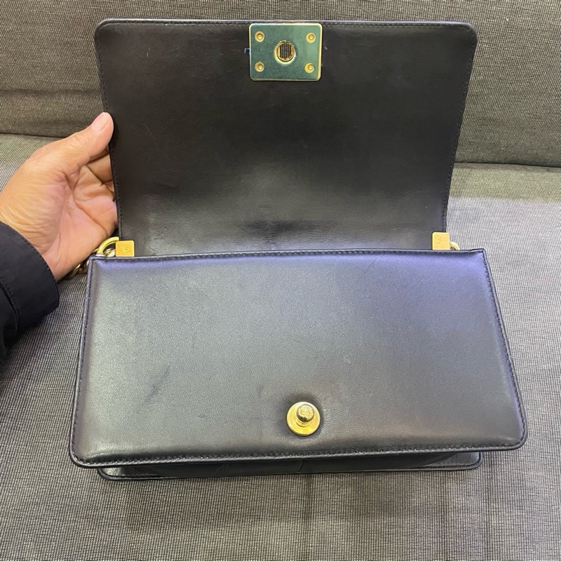 Chanel 香奈兒leboy 黑金羊皮中號-6