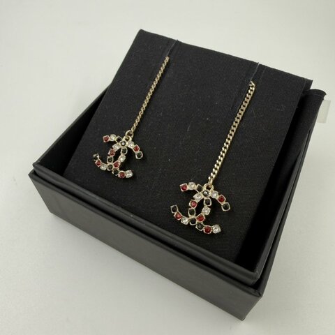 CHANEL - 金色三色拼鑽雙C垂墜式耳環