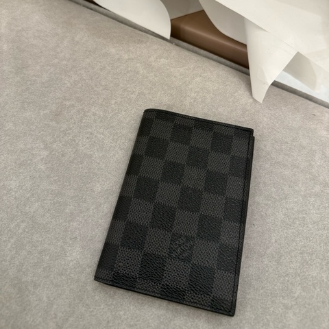Louis vuitton路易威登LV棋盤格護照夾