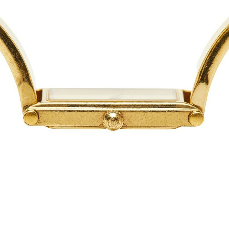 Gucci Logo 手環腕錶，1500L 石英機芯，金色錶盤，不鏽鋼鍍層，女款，GUCCI-4