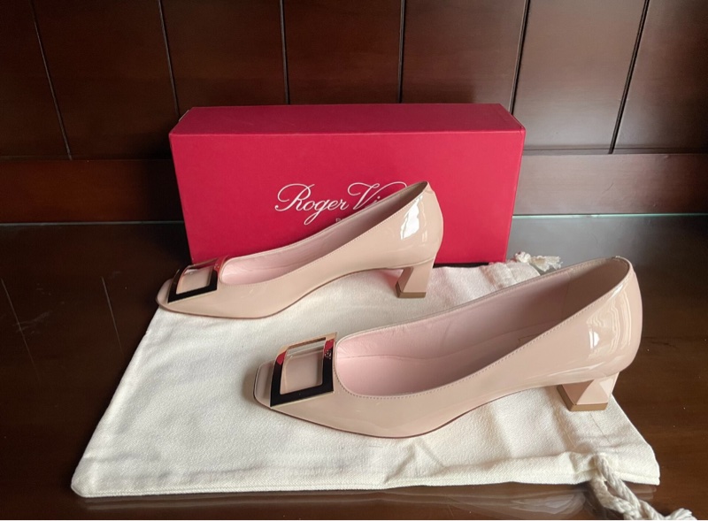 【​​全新大全套✨撿漏✌🏻️❗️全網最便宜】Roger Vivier 裸色高踭鞋 37 碼Belle Vivier-2