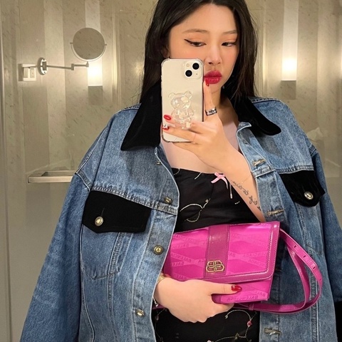 Balenciaga緞面刺繡肩背斜背包紫色金扣22*14*4 98新配件肩帶塵袋