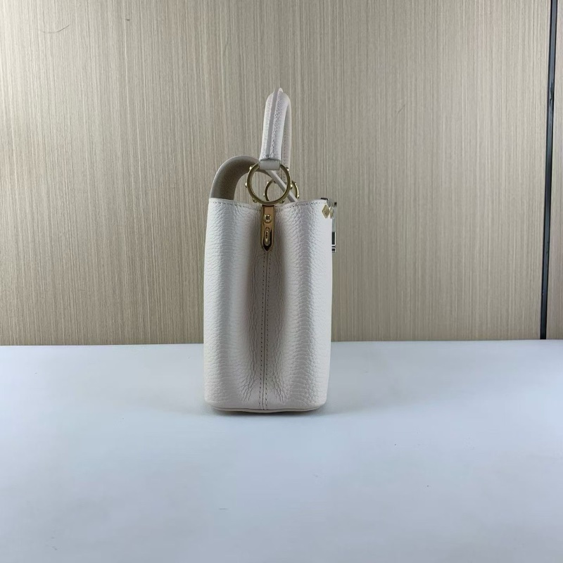 LV capucines BB  白色金屬花邊 芯片款27*18*9 98新配件盒子塵袋-4