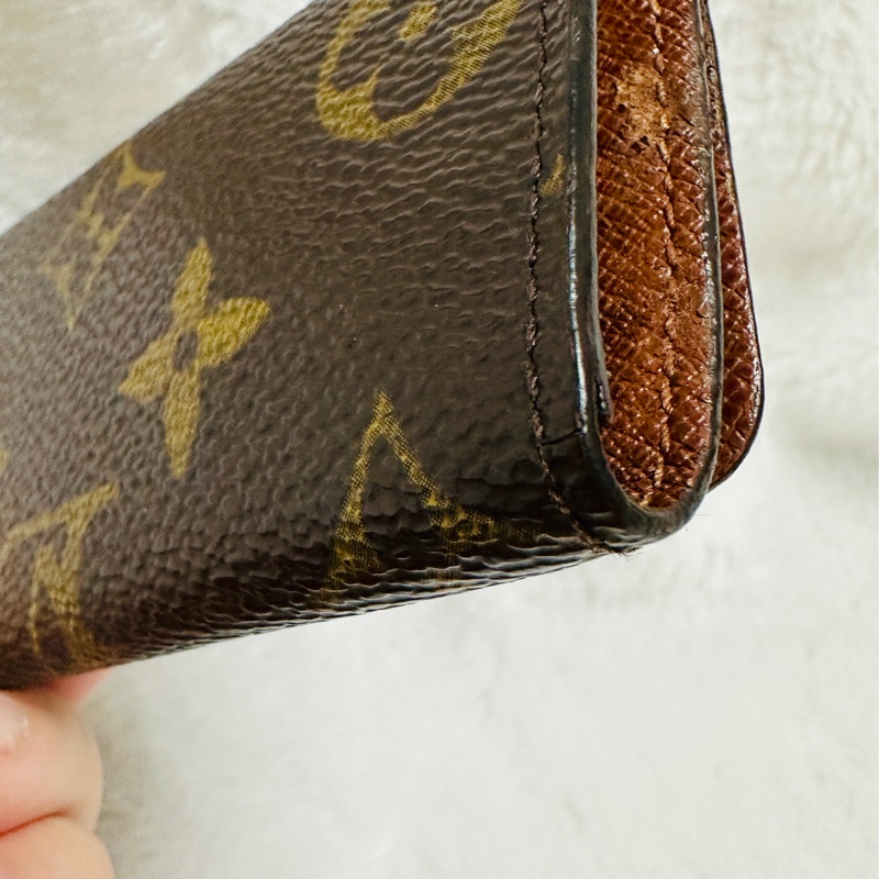 LV老花四孔金釦鑰匙包-3