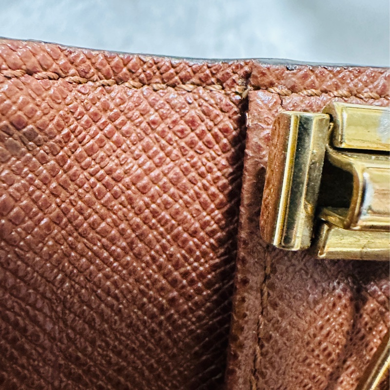 LV老花四孔金釦鑰匙包-21