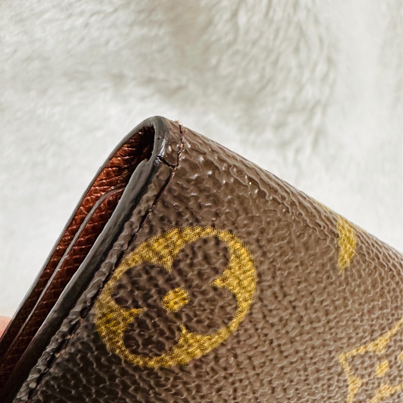 LV老花四孔金釦鑰匙包-37