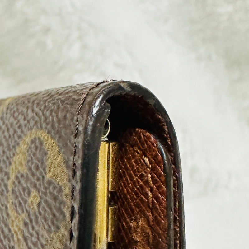 LV老花四孔金釦鑰匙包-41