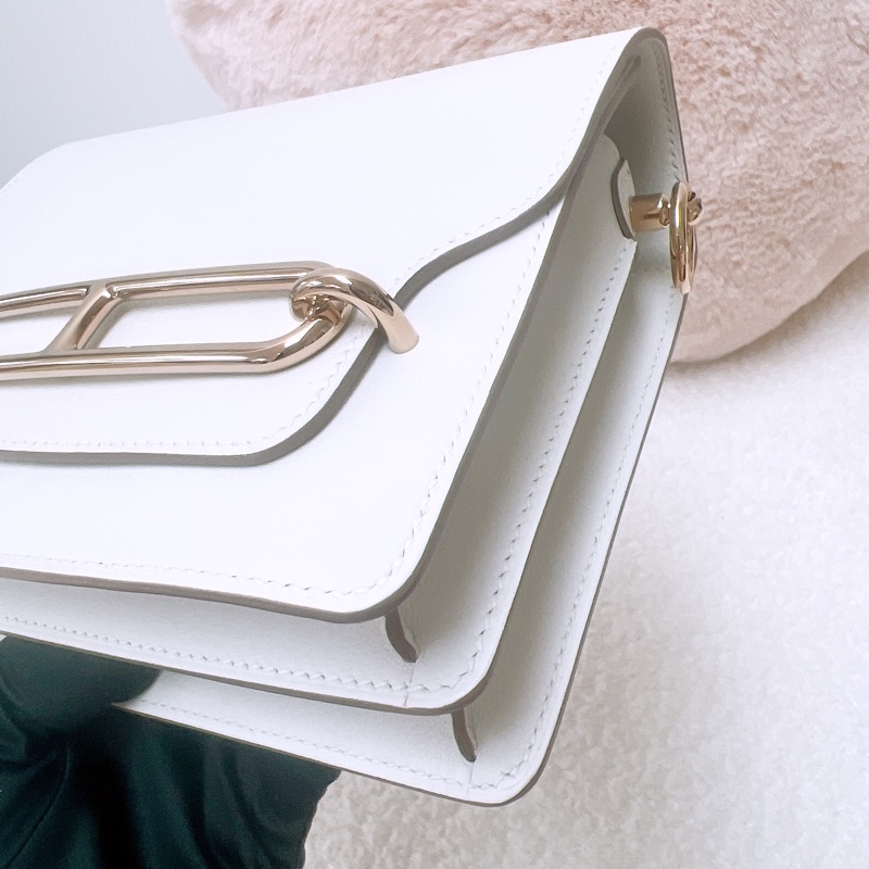 近新 Hermes mini roulis M4 奶灰白 豬鼻子包 B刻-3