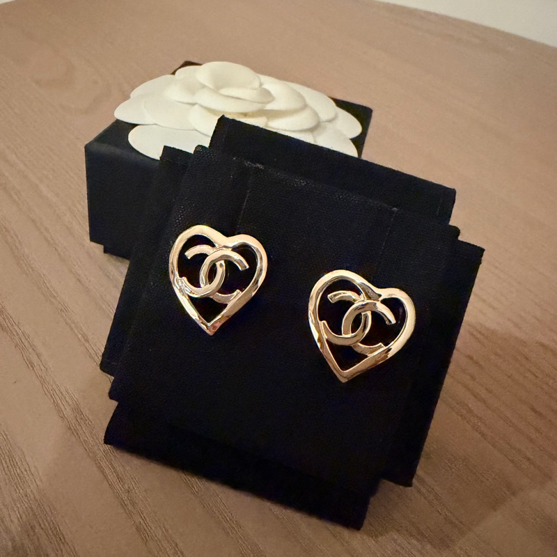 CHANEL 愛心簍空耳環 / 銀-8
