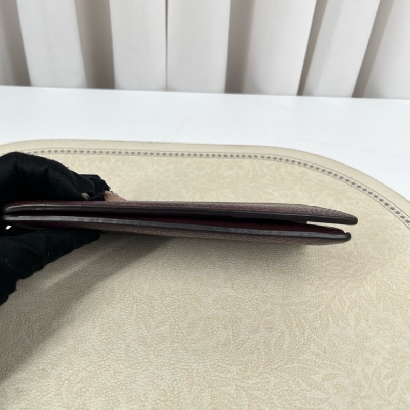 LV路易威登 長款酒紅色對折錢包 內裡卡位多 容量大 有刻字 適合日常使用-8