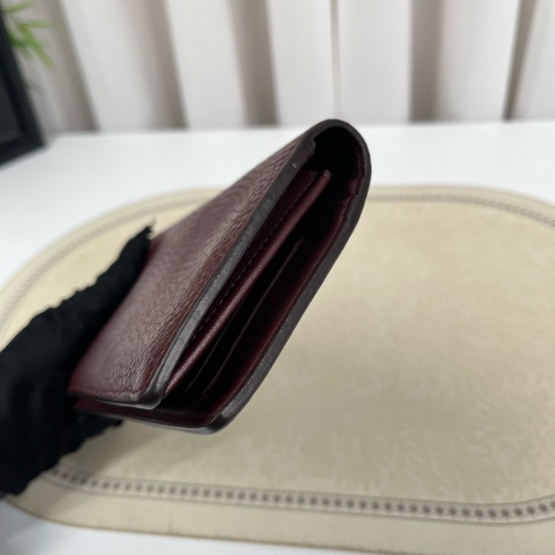 LV路易威登 長款酒紅色對折錢包 內裡卡位多 容量大 有刻字 適合日常使用-13