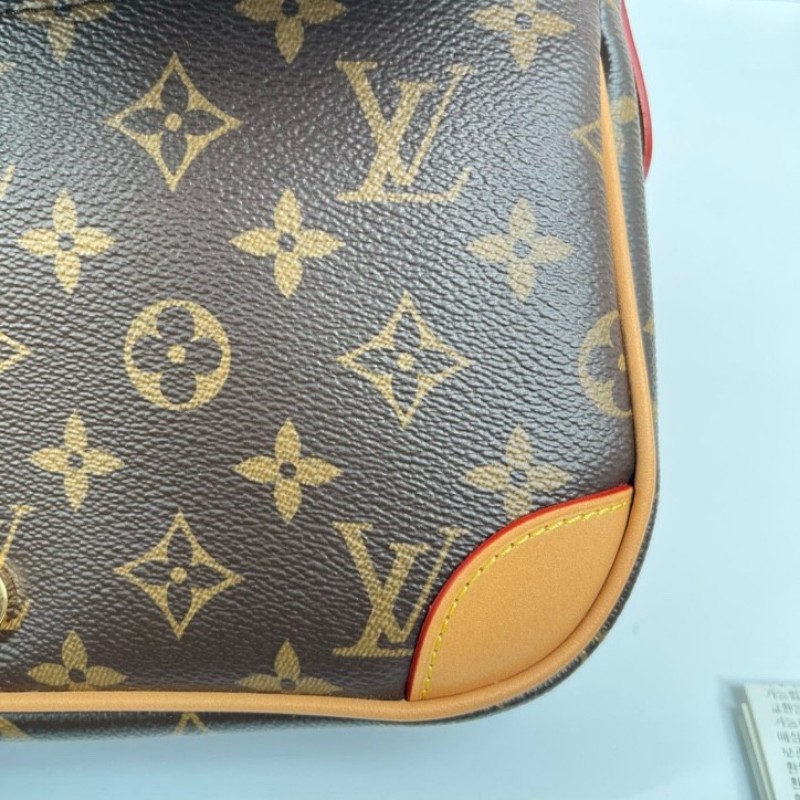 sz jzg LV路易威登 26年1月票 芯片款 Diane PM 經典老花搭配帆布塗層法棍包 手提斜挎單肩腋下都可-16