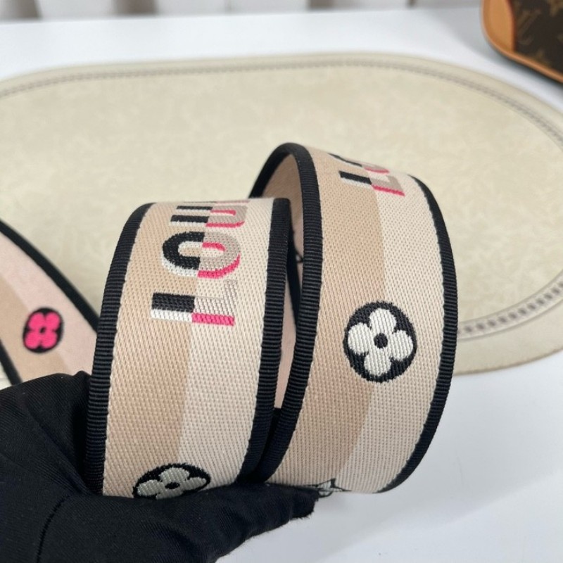 sz jzg LV路易威登 26年1月票 芯片款 Diane PM 經典老花搭配帆布塗層法棍包 手提斜挎單肩腋下都可-22